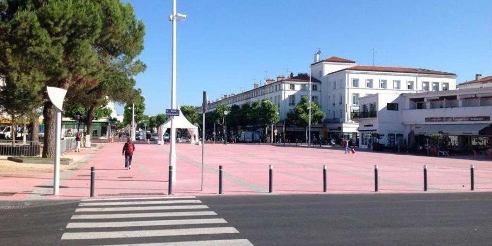 Royan - JOLI NID DOUILLET - résidence MINERVE - proche commerces et plages Exterior foto